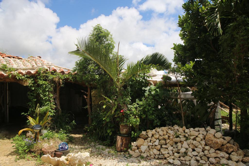 Kukuru Camping Hotel Miyakojima  Buitenkant foto